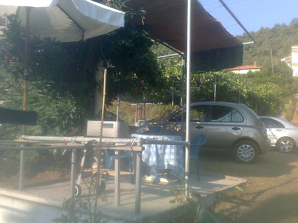 דירות קואינירה House Mantesos מראה חיצוני תמונה