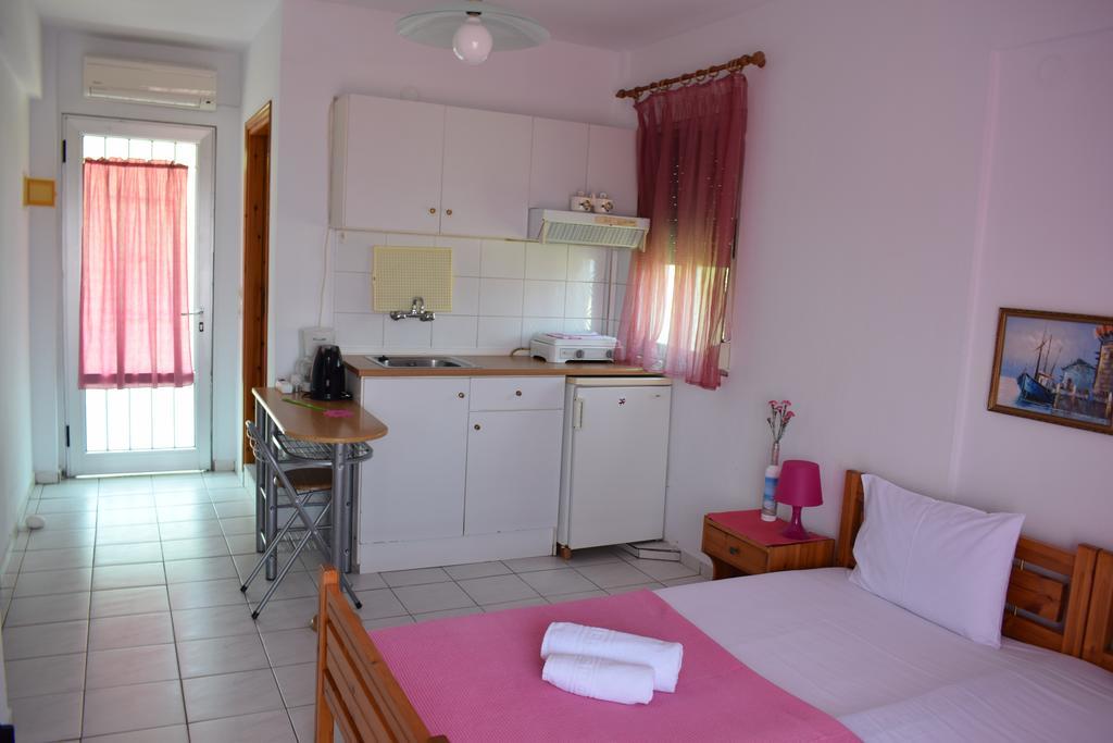 דירות קואינירה House Mantesos מראה חיצוני תמונה