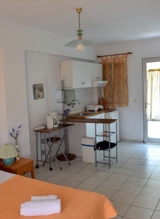 דירות קואינירה House Mantesos מראה חיצוני תמונה
